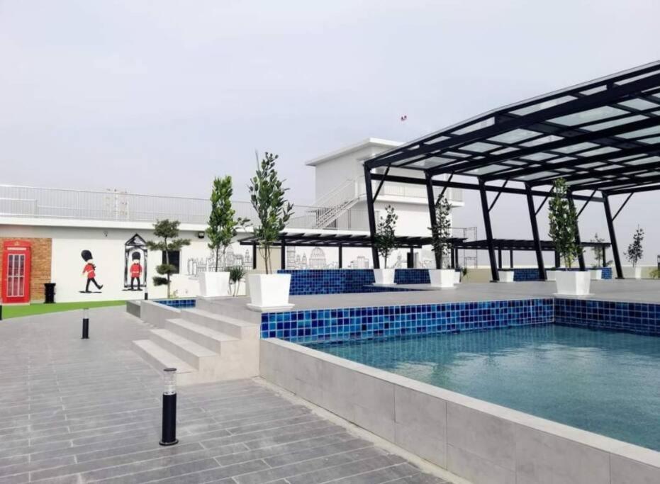 Joyful Sitiawan Skygarden Swimming Pool Apartment Seri Manjung Bagian luar foto